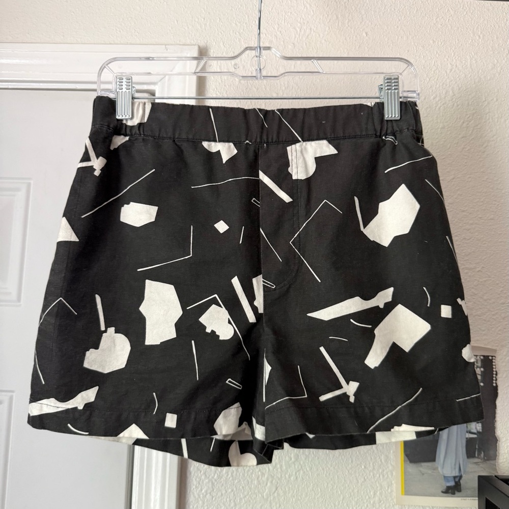 FOLK‎ black and white cotton geo print high rise elastic waist shorts